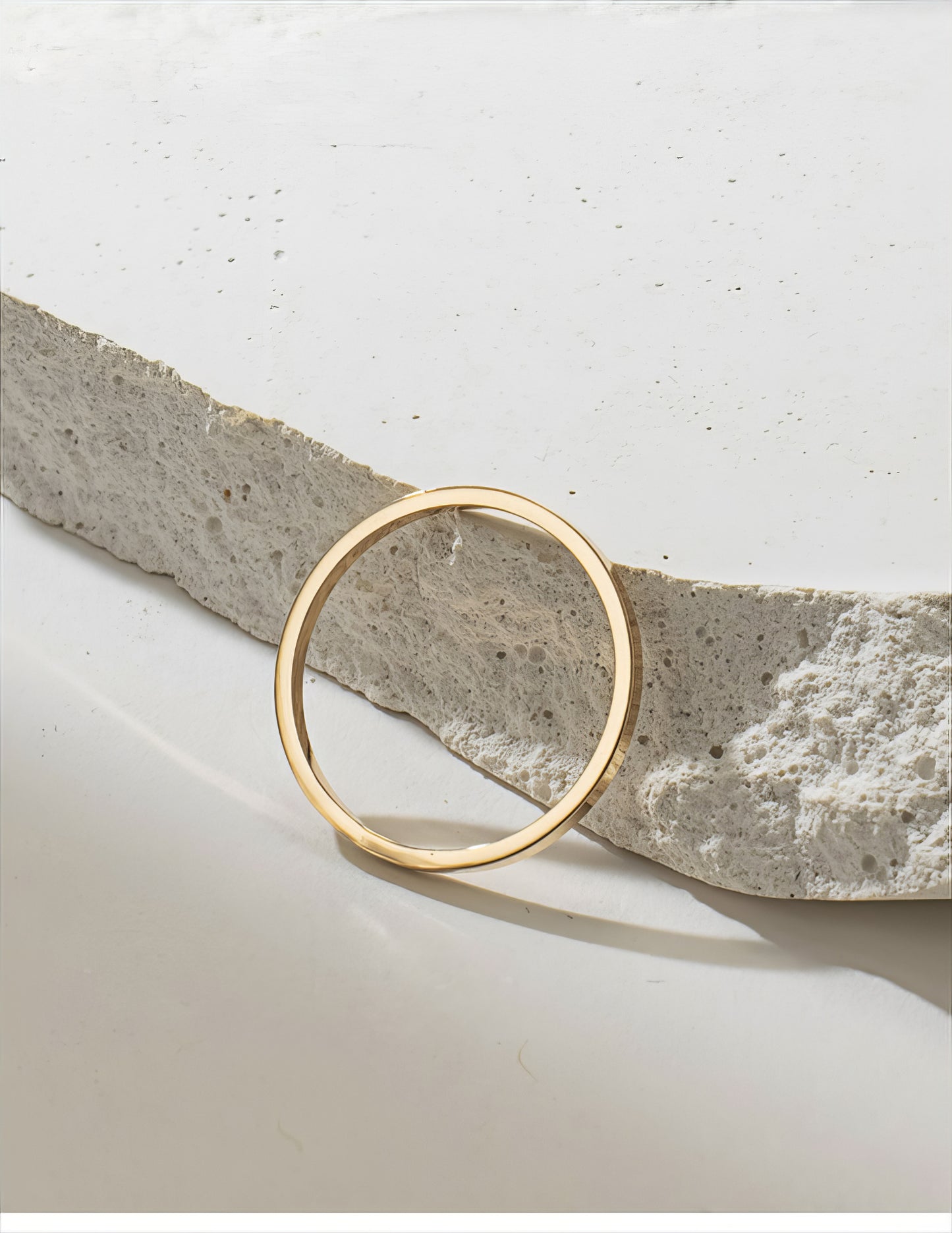 Vero Flat Band Ring