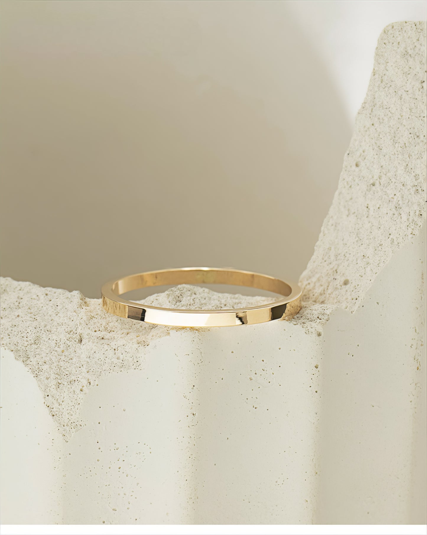 Vero Flat Band Ring