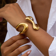 Aurea Flow Bracelet