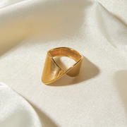 Aurea Vela Ring
