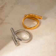 Elara Arcis Ring