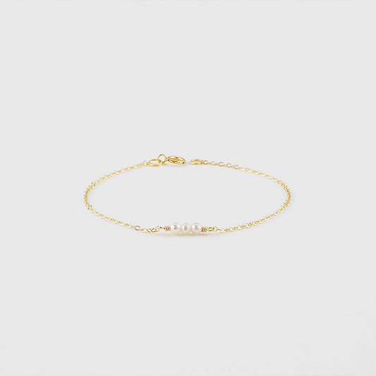 Celeste Natural Pearl Bracelet