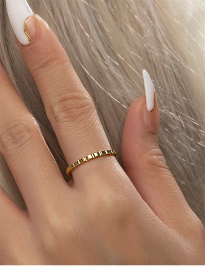 Valor Textured Ring