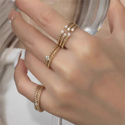 Auri Moissanite Ring