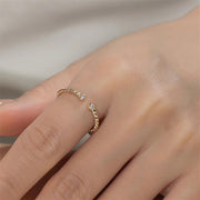 Auri Moissanite Ring